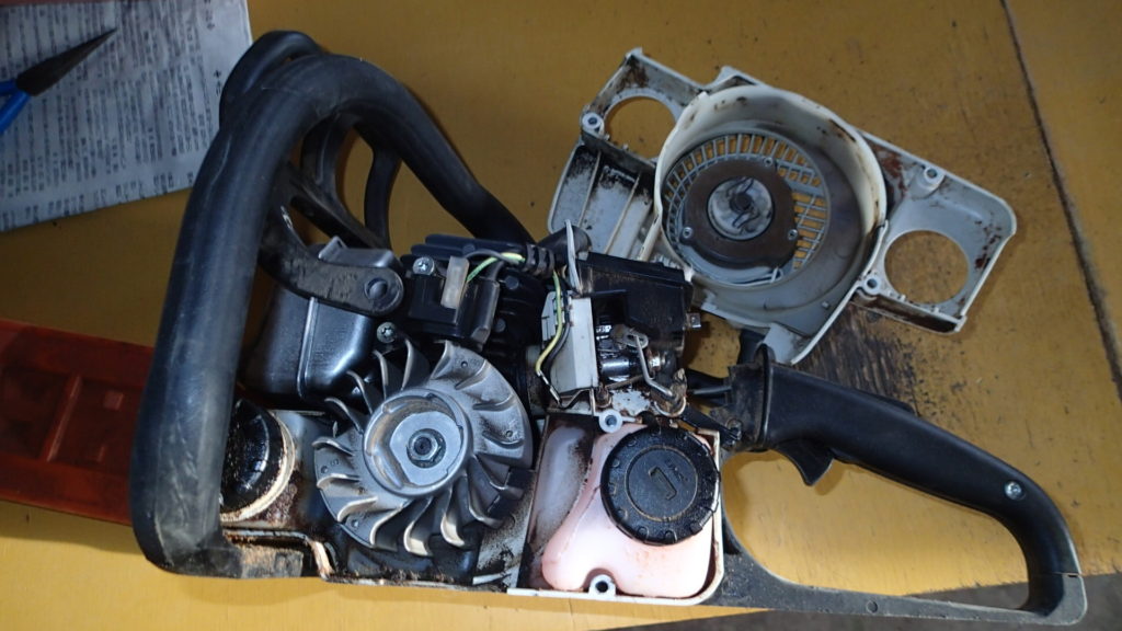 スチール　チェンソー