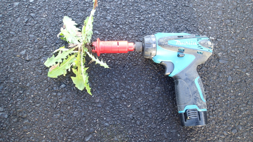 簡単に抜けます。